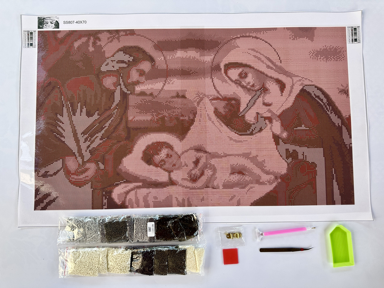 Набір алмазної мозаїки ColorArt 40х70 Ікона Свята родина монохром сіра SS807 - Зображення 2