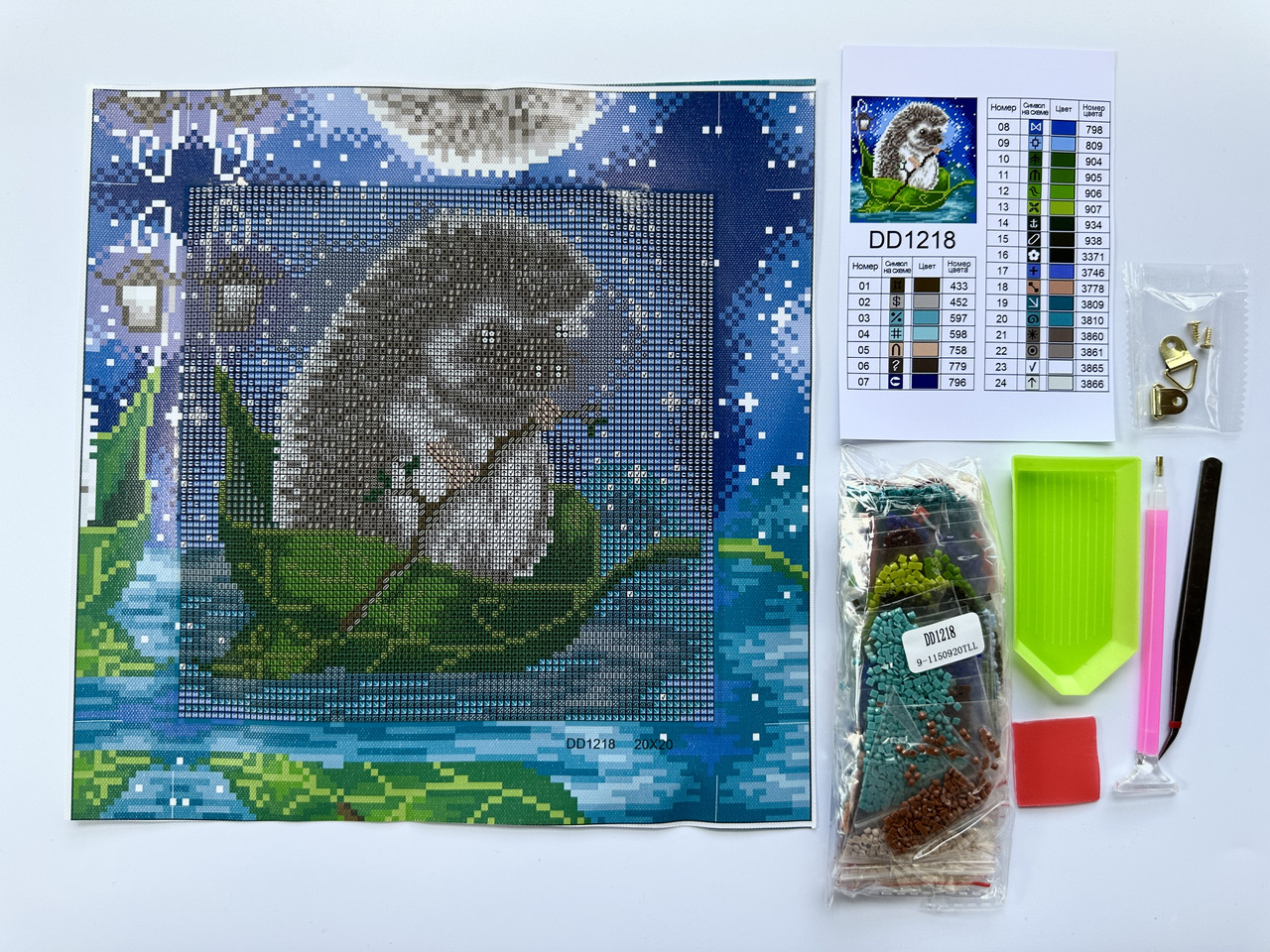 Набор алмазной мозаики ColorArt Ёжик 20x20 DD1218 — изображение 3